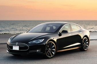 Тесла станет выпускать седан Model S по сниженной цене, если будет построен завод по сборке комплектующих