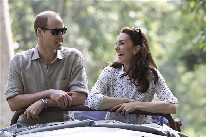 kate-william-anniversary-today-160425-india-01_f859c1a8ade8107e38c5262e1387f104.today-inline-large.jpg
