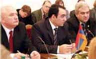 Белорусско - армянский тандем . Визит в Минск  парламентской делегации Армении продемонстировал стремление обеих сторон к особым отношениям