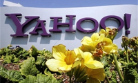 Facebook нарушает права Yahoo!